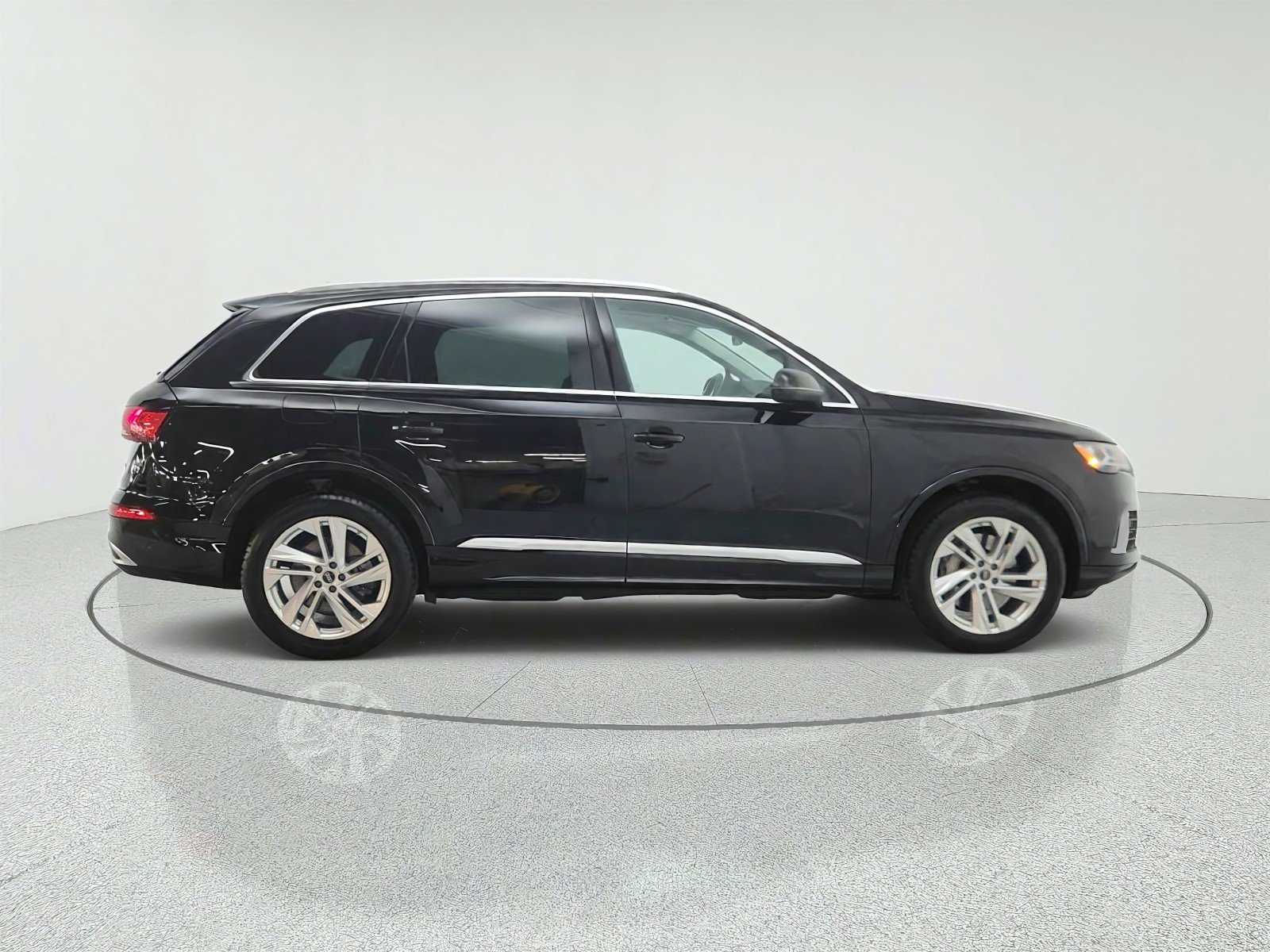 Used 2023 Mythos Black Metallic Audi Premium image 4