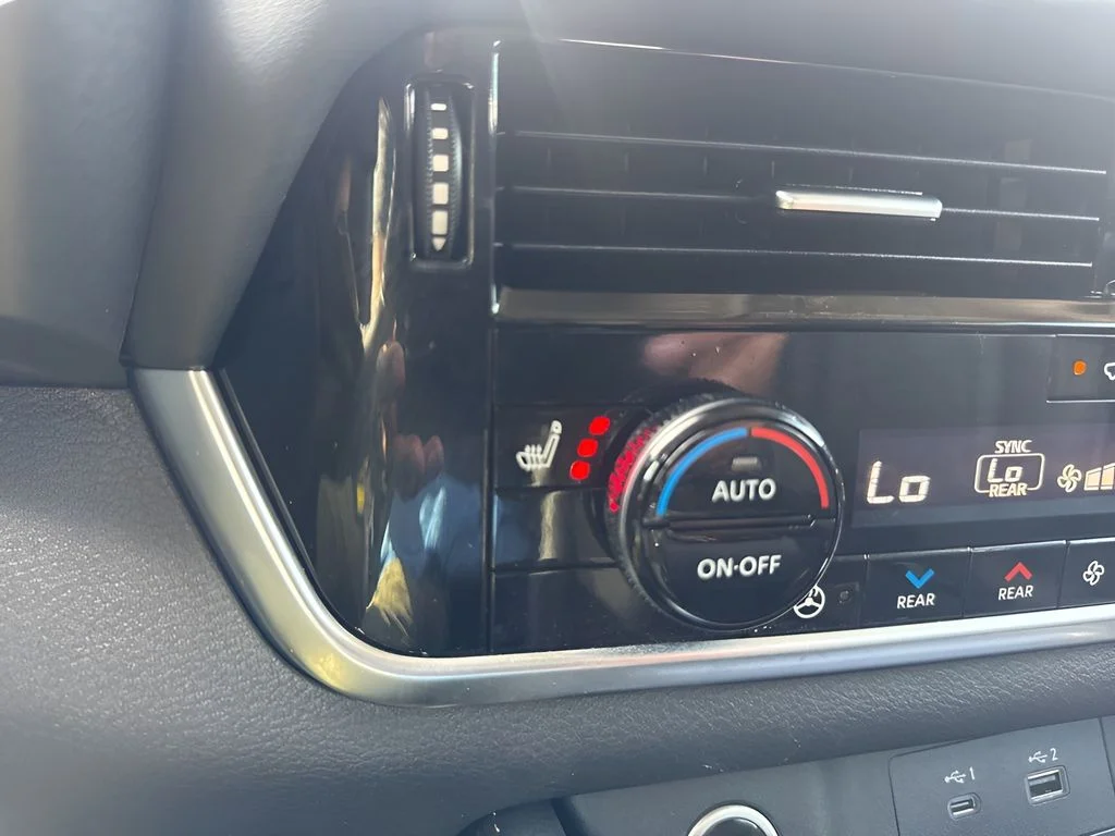 Used 2023 Gray Nissan SL image 24