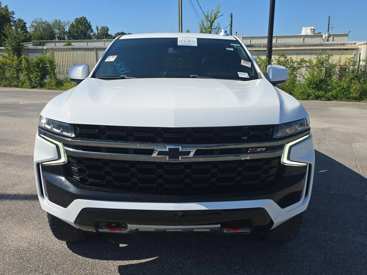 Used 2021 Summit White Chevrolet Z71 image 10