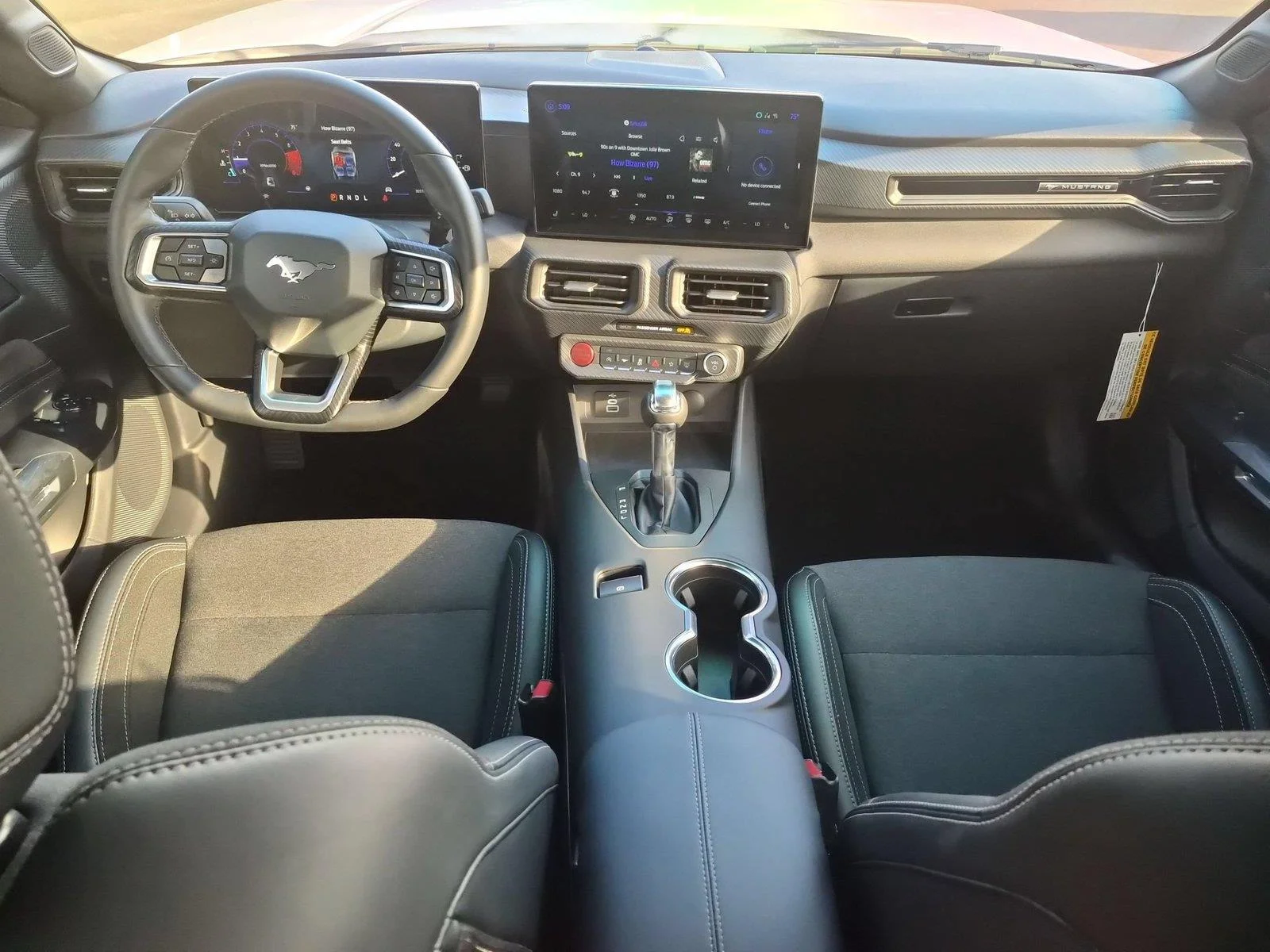 Used 2025 Oxford White Ford EcoBoost image 30
