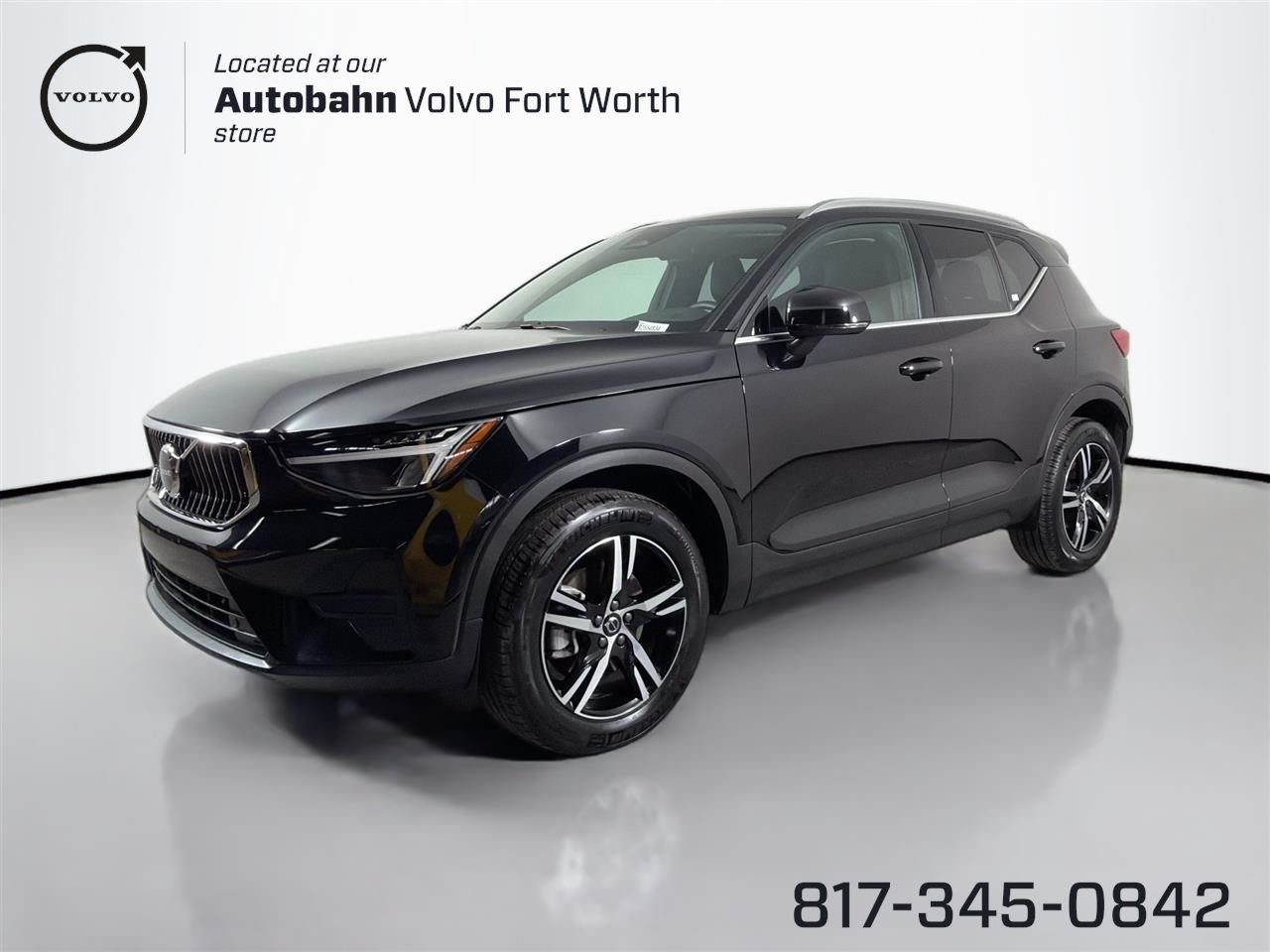 2025 Volvo XC40 B5 Core Bright AWD's photo