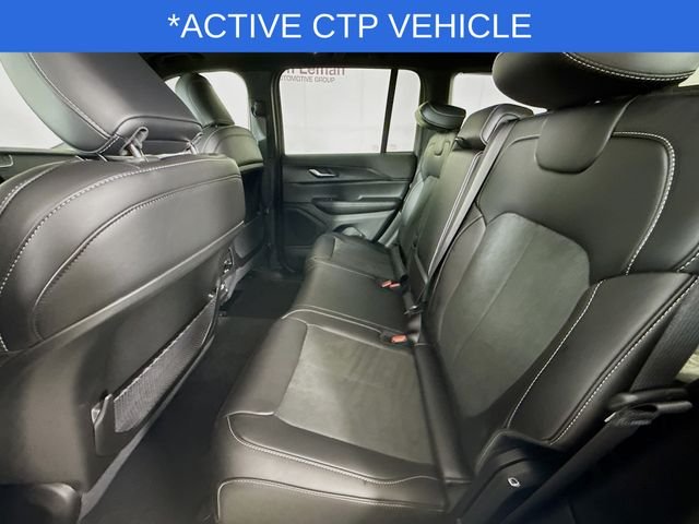 New 2025 Bright White Clear-Coat Exterior Paint Jeep Altitude X image 24