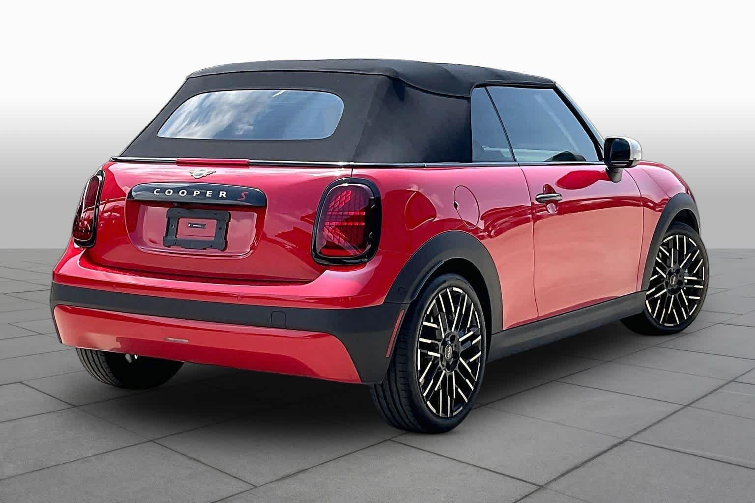 Used 2025 Chili Red II MINI Cooper S image 13