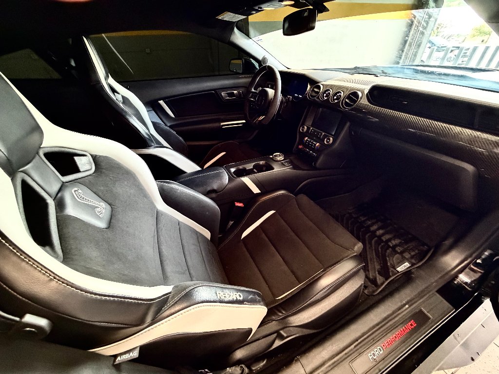 Used 2020 Black Ford Shelby GT500 image 12