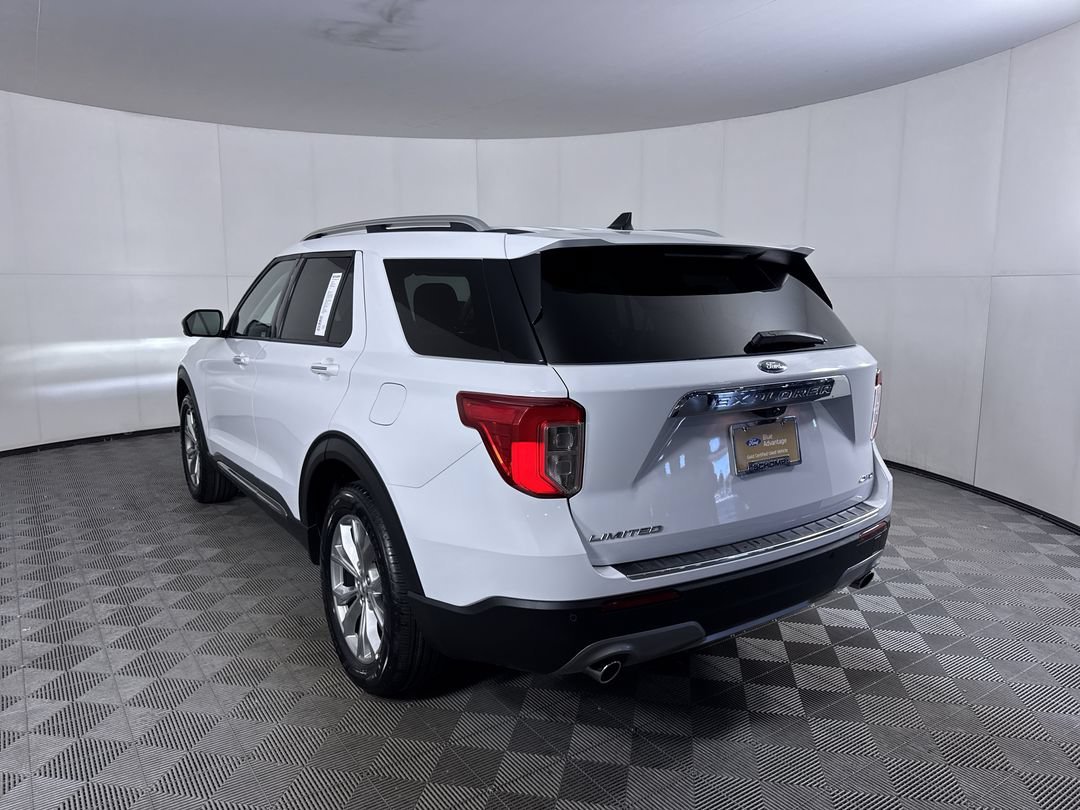Used 2023 White Ford Limited image 24