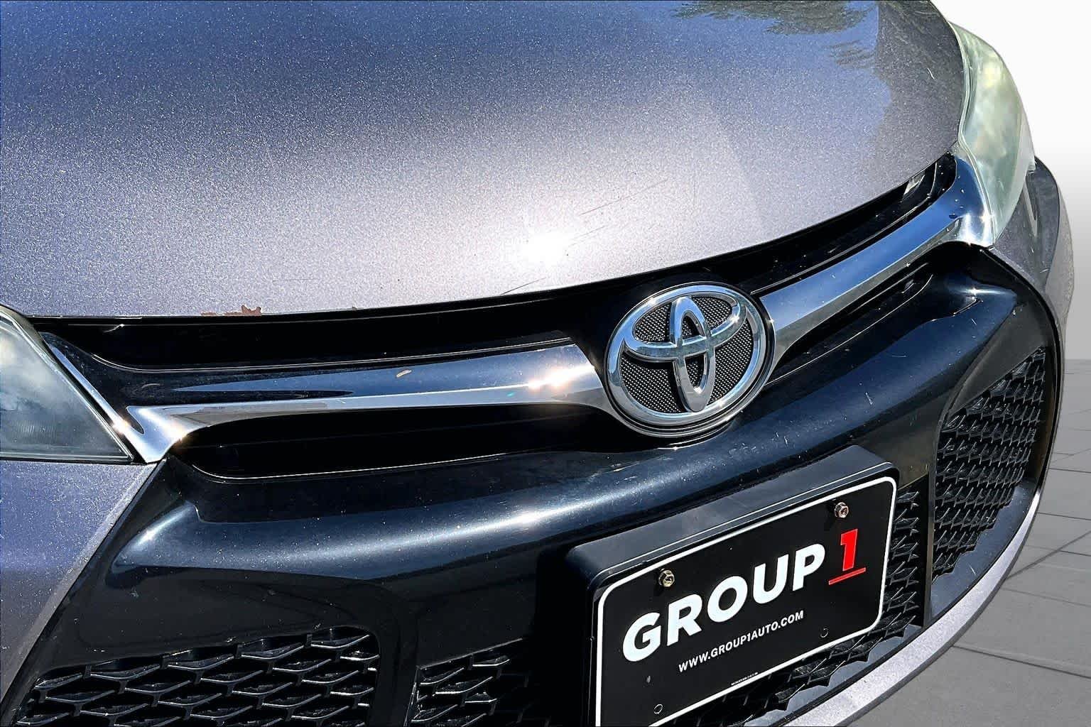Used 2015 Predawn Gray Mica Toyota SE image 30