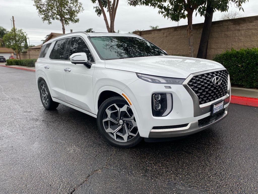 Used 2022 White Hyundai Calligraphy image 1