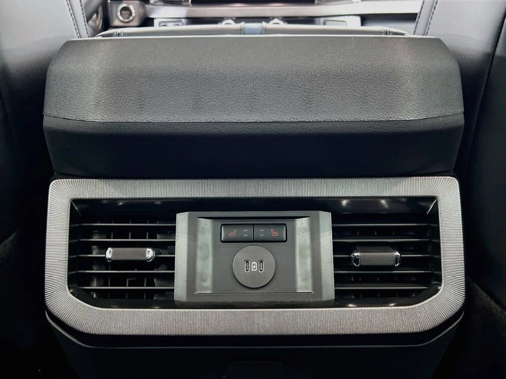 New 2027 Iconic Silver Metallic Ford Platinum image 29