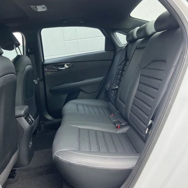 Used 2024 Snow White Pearl Kia GT-Line image 13