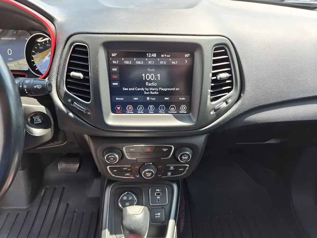 Used 2019 Gray Jeep Trailhawk image 26