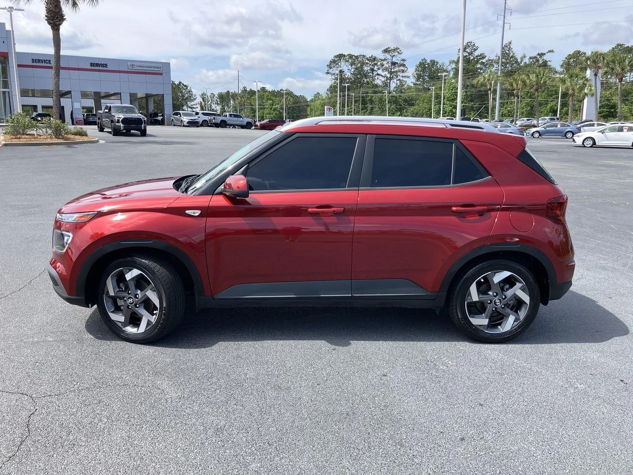 Used 2024 Red (Ultimate Red) Hyundai SEL image 2
