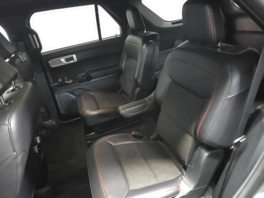 Used 2023 Green Ford ST-Line image 34