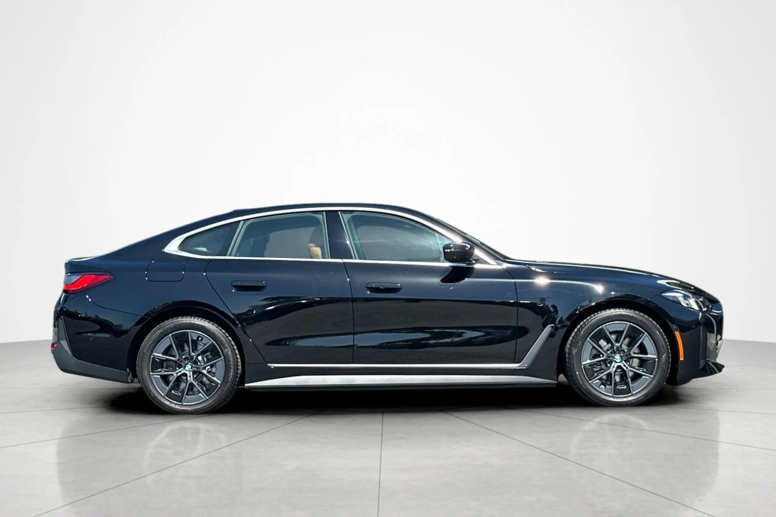 New 2026 Jet Black BMW eDrive40 image 6