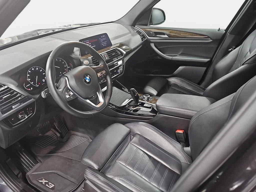 Used 2020 Gray BMW xDrive30i image 18
