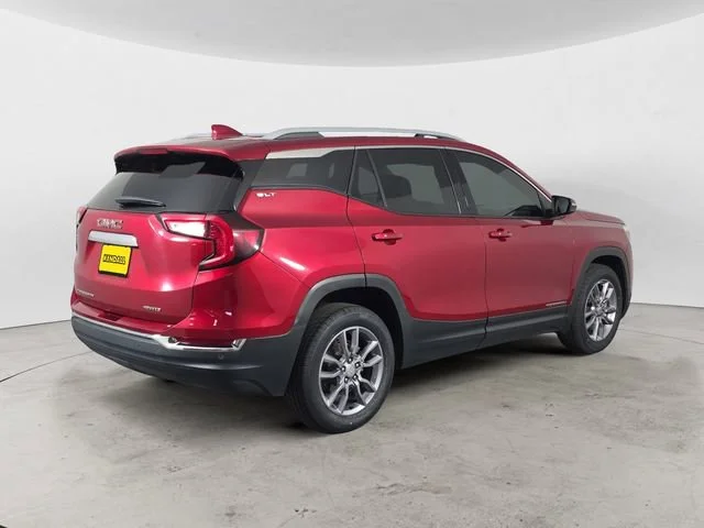 Used 2022 Cayenne Red Tintcoat GMC SLT image 5