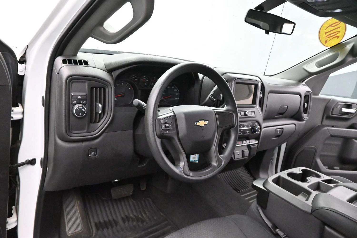 Used 2019 SUMMIT WHITE Chevrolet Custom image 14