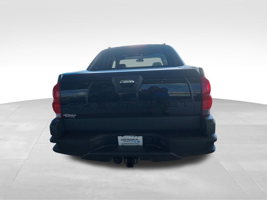 Used 2004 Black Chevrolet Base image 4