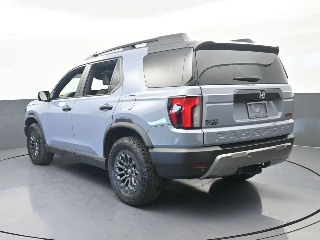 Used 2026 Sonic Gray Pearl Honda TrailSport image 4