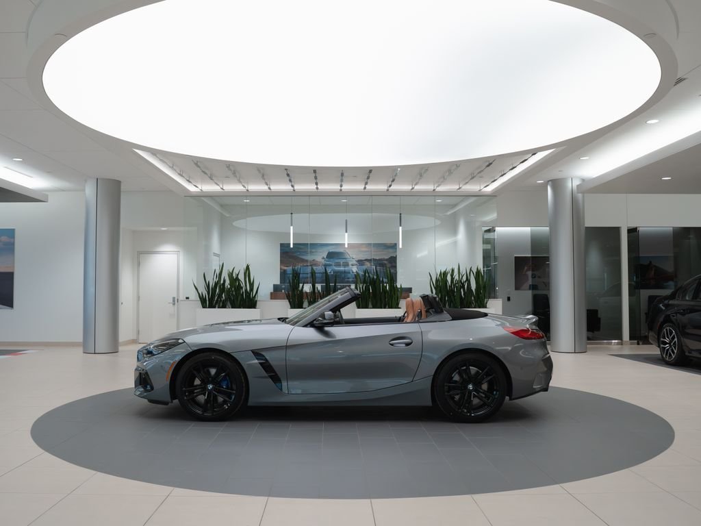 Used 2026 Space Silver Metallic BMW xDrive28i image 70