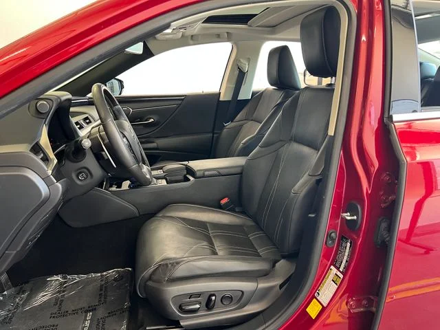 Used 2021 Matador Red Mica Lexus 300h Luxury image 39