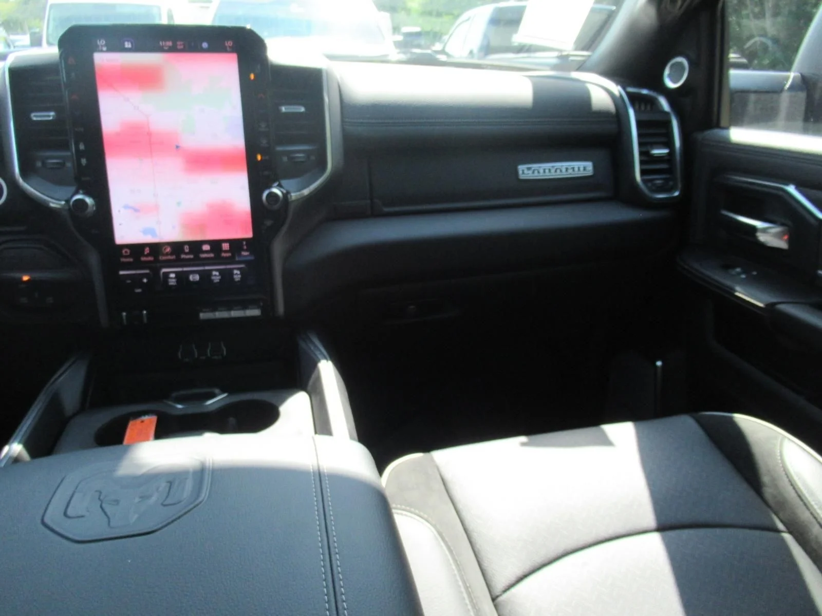 New 2027 Diamond Black Crystal Pearlcoat RAM Laramie image 17