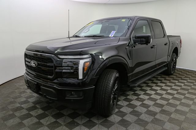 Used 2026  Ford Lariat image 5