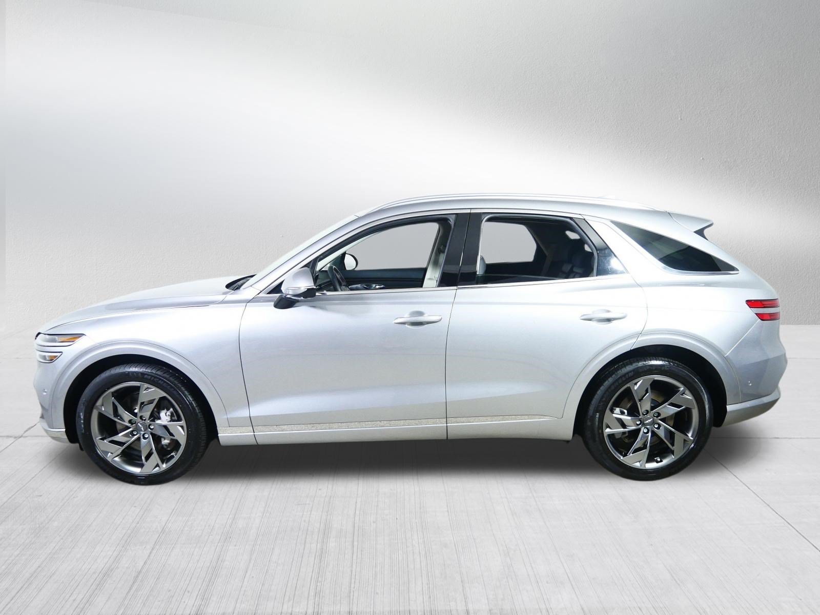 Certified Used 2023 Savile Silver Genesis Advanced image 4