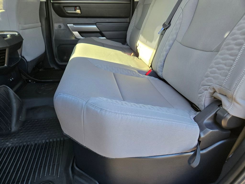 2024 Toyota Tundra SR5 - Photo 11