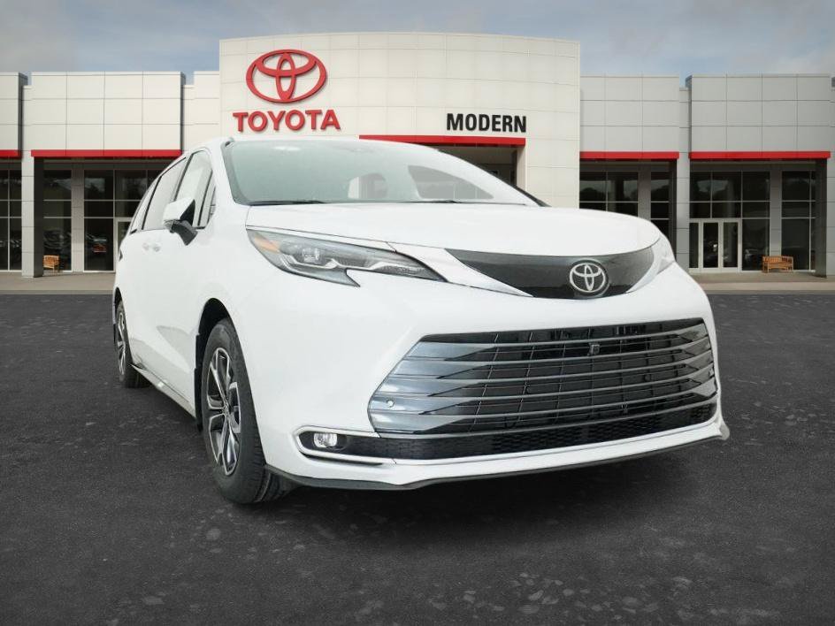 New 2026 Wind Chill Pearl Toyota Platinum image 7