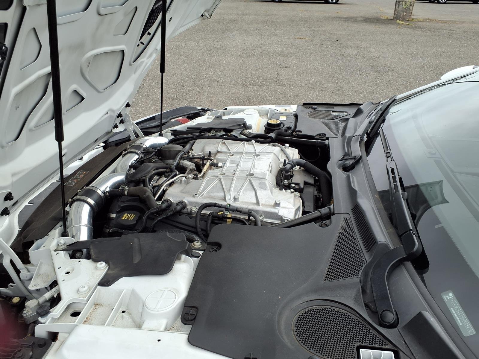 Used 2016 Glacier White Metallic Jaguar R image 28