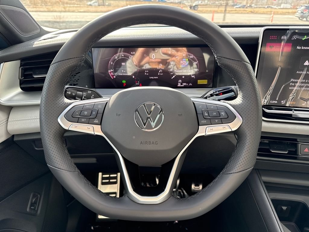 New 2026  Volkswagen 2.0T SE R-Line Black image 23