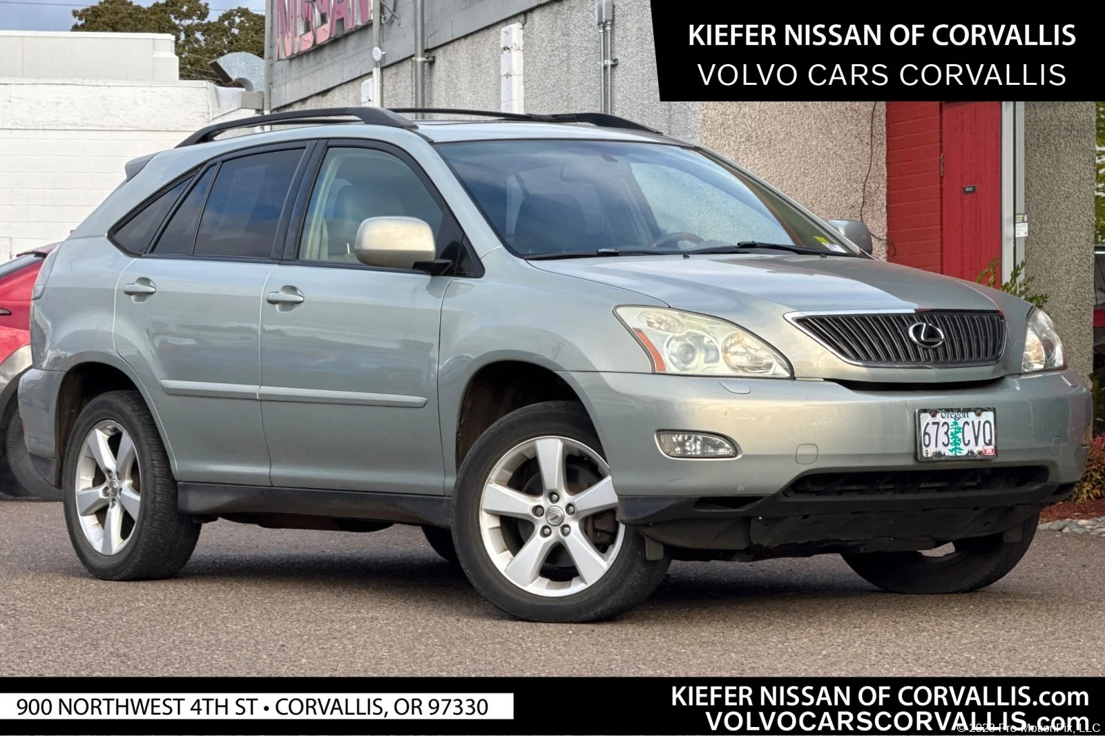 Used 2004  Lexus  image 1