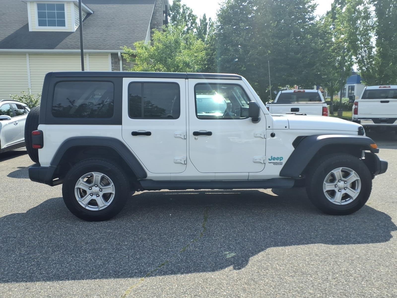 Used 2021 Bright White Clearcoat Jeep Unlimited Sport S image 4