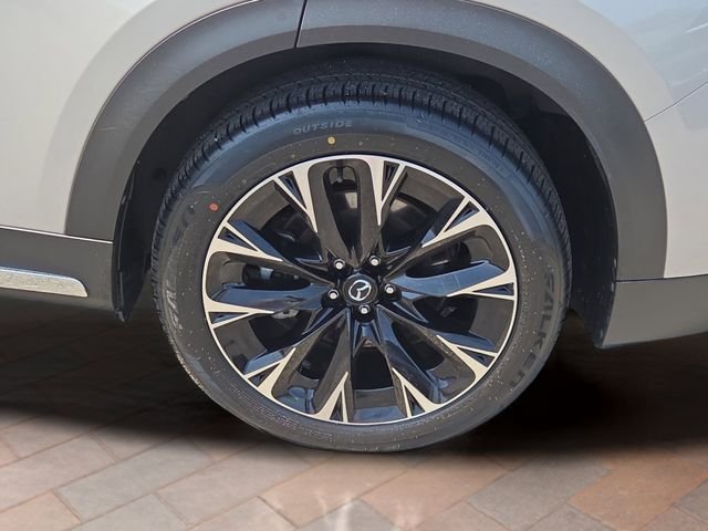 Used 2024 Platinum Mazda Premium Plus image 30