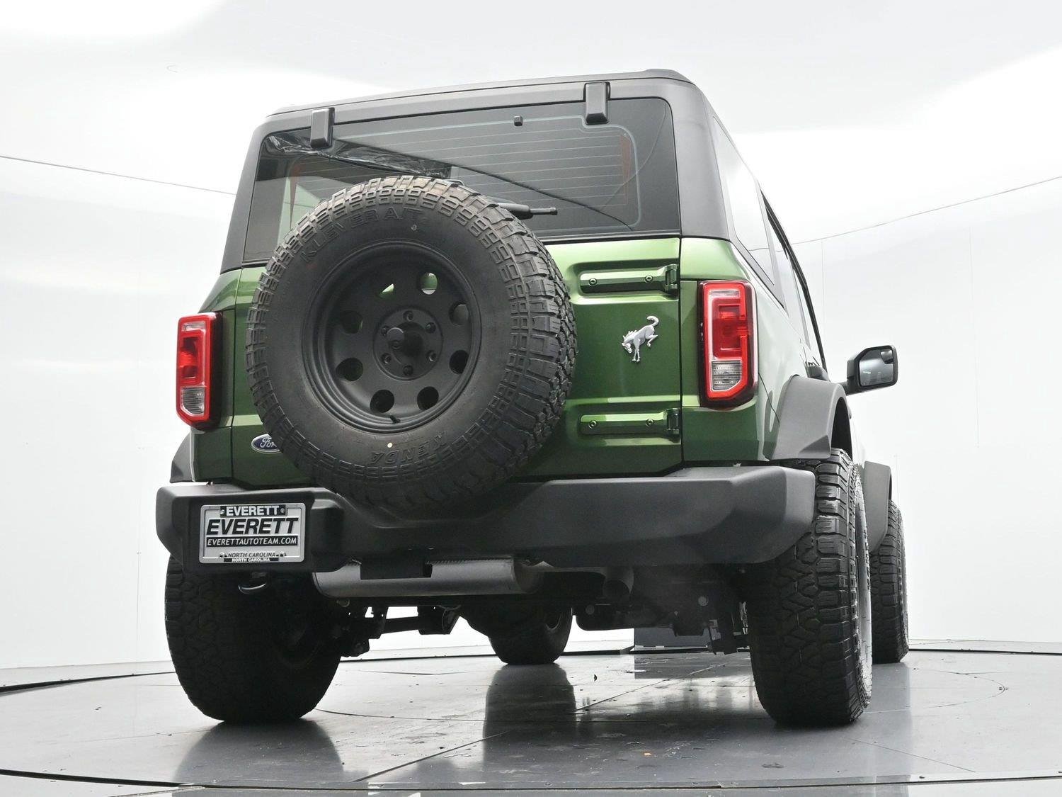 Used 2025 Green Ford Base image 53