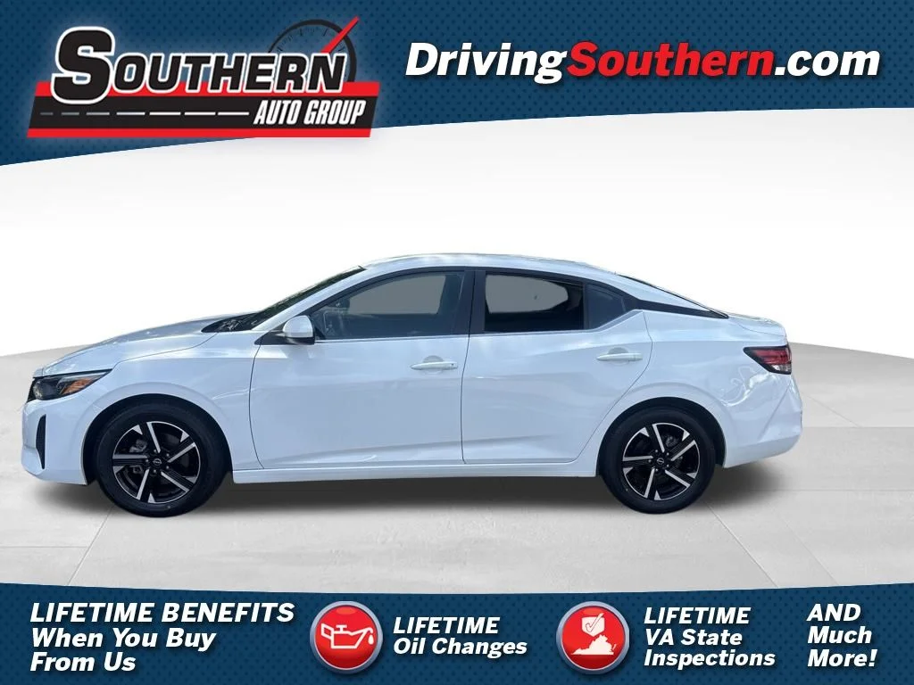 Used 2025 White Nissan SV image 1