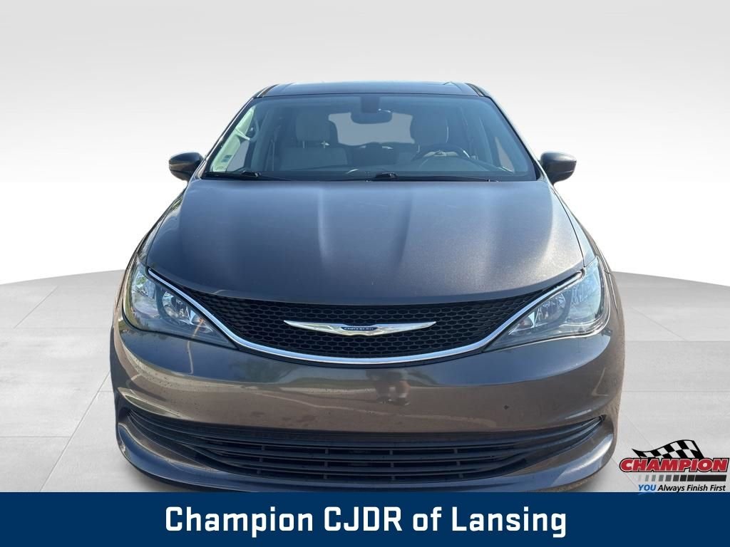 Used 2017 Gray Chrysler Touring image 11