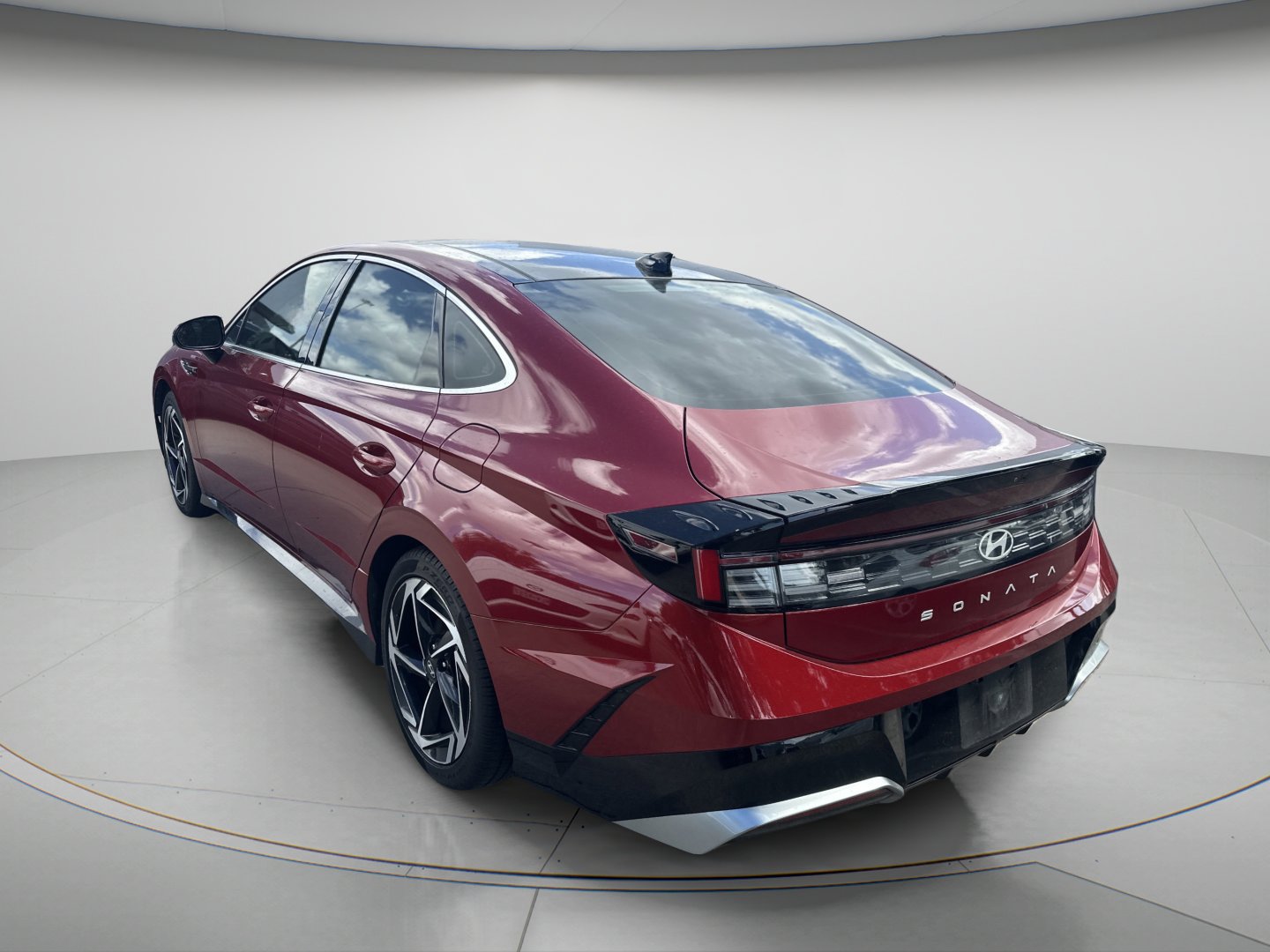 Used 2024 Ultimate red Hyundai SEL image 5