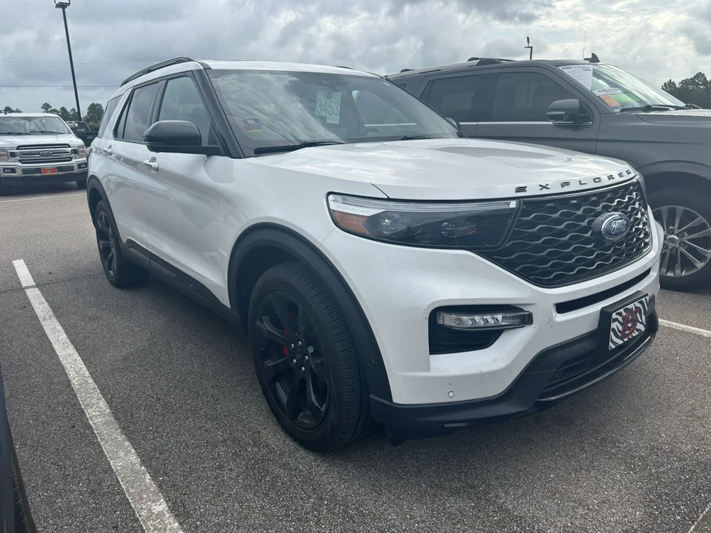 Used 2020 Star White Metallic Tri-Coat Ford ST image 2