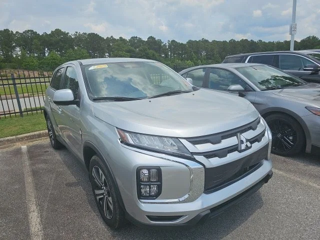 2025 Mitsubishi Outlander Sport 2.0 ES AWC CVT's photo
