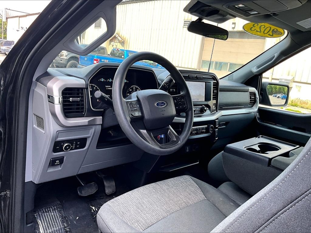 Used 2023 Black Ford XLT image 8