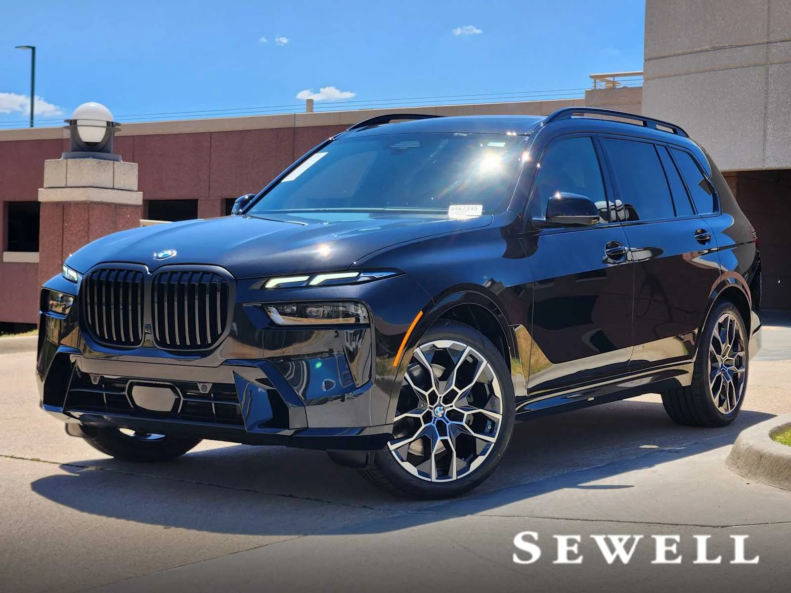 2027 BMW X7