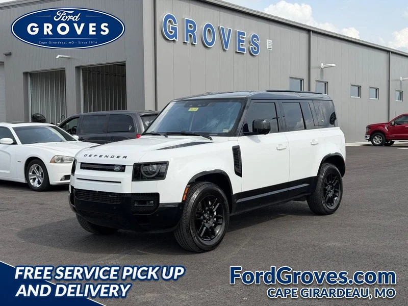 Used 2022 Fuji White Land Rover X-Dynamic HSE image 1