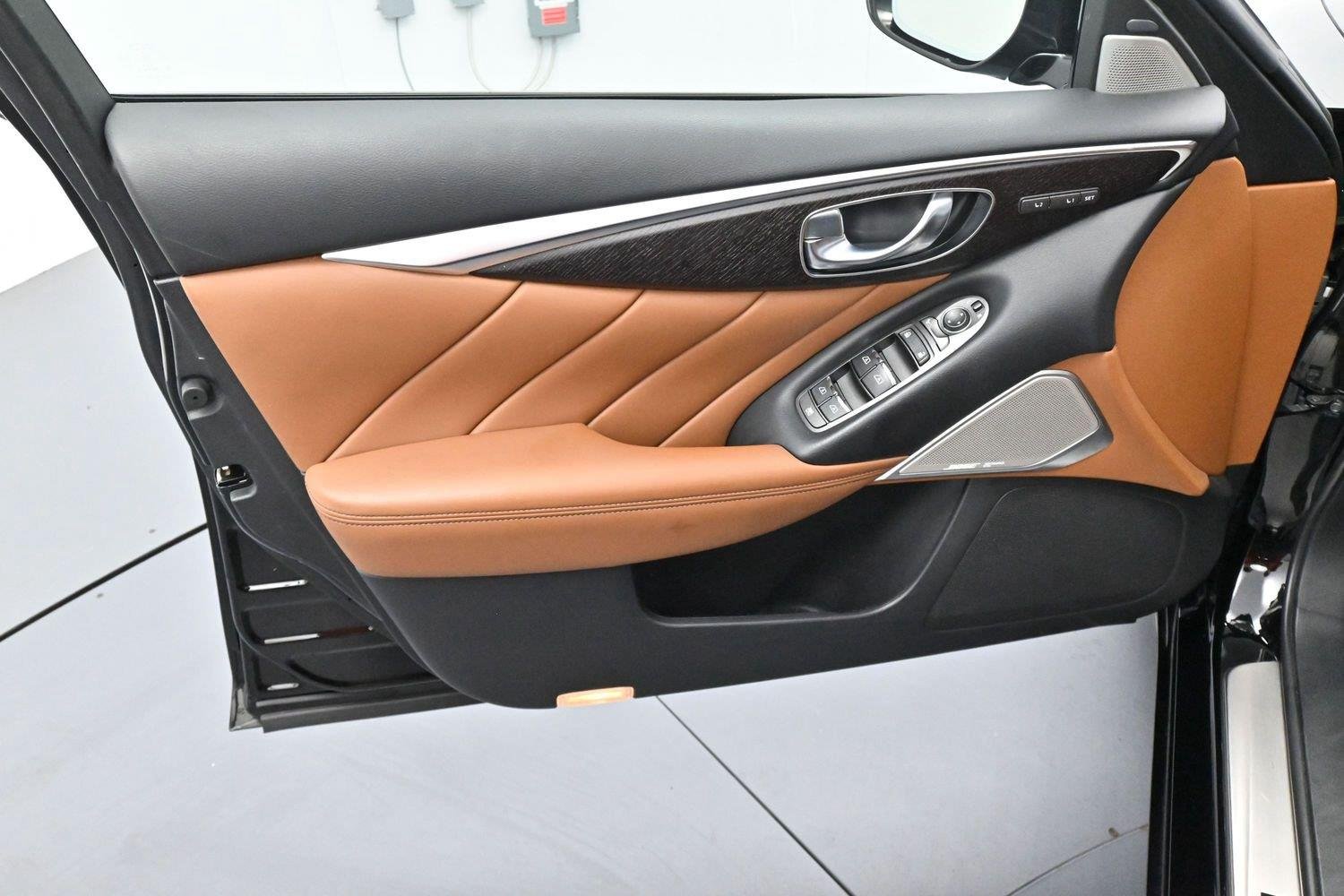 Used 2023 Black Obsidian INFINITI SENSORY image 10