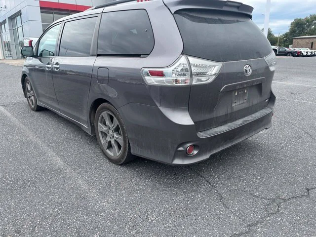 Used 2019 Gray Toyota SE image 5