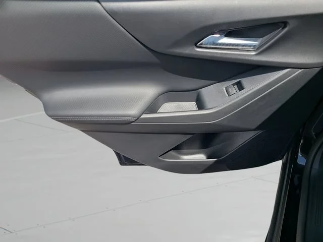 New 2027 Mosaic Black Metallic Chevrolet LT image 16