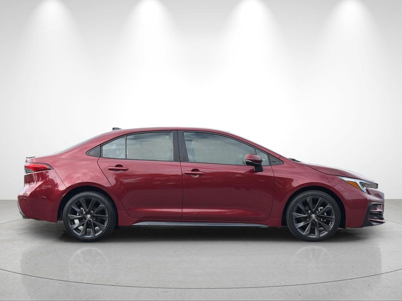 Used 2023 Ruby Flare Pearl/Midnight Black Metallic Toyota XSE image 6