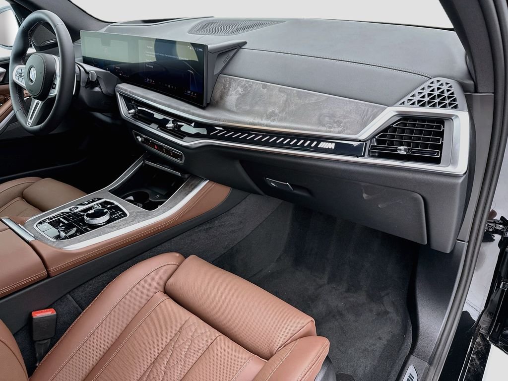 New 2026 Black Sapphire Metallic BMW M60i image 16