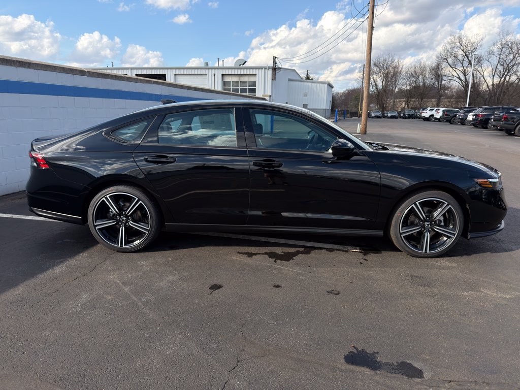 New 2026 Crystal Black Pearl Honda SE image 6