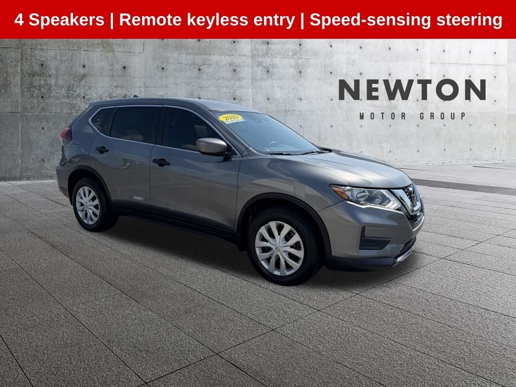 Used 2020 Gray Nissan S image 1